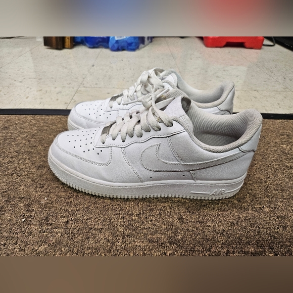 Air force 1 size 8.5 - Picture 8 of 8